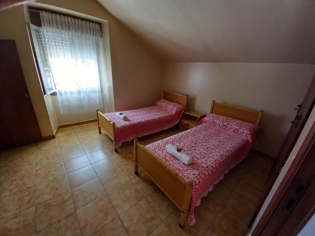 Hotel Pension Baires à O Coto Extérieur photo